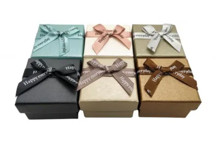 Подарункові коробки Happy 5×5 см 6 кольорів mix1 24 шт